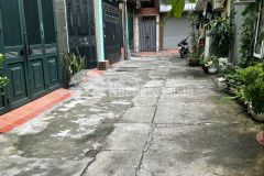 Phân lô oto tránh, hoàng quốc việt cầu giấy, 40m25t giá 8.8 tỷ.