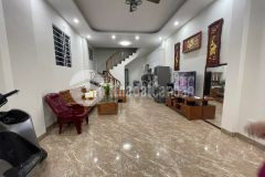 Bán nhà đa sỹ,mặt chợ kinh doanh,ô tô vào nhà 43m 5 tầng 6,55 tỷ