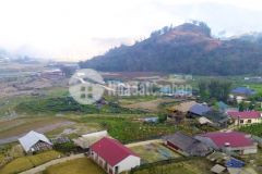 Bán gấp 340m2 đất hai mặt tiền, đường 2 ô tô tránh tà phìn sapa lào cai.