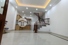 Cực hiếm bán nhà phạm tuấn tài 39m2 5 tầng 3,7 tỷ