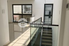 Cho thuê nhà hxh lê thánh tôn quận 1, dt 5x13.5m, trệt 2 lầu giá 130trtháng tl lh 0966937948