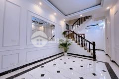 Bán nhà nguyên đông chi băc tư liêm 40m2 ô tô đỗ cổng 3.8 tỷ.