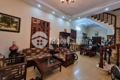 Giảm sốc, phố nguyễn văn cừ, hồng tiến, bồ đề, 60m2, 4 tầng, full nội thất, ô tô, nhỉnh 6 tỷ