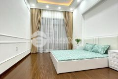 Bán nhà 18 ngõ 63931 hoàng hoa thám, nhà mới, lô góc, ngõ ba gác dt 30m5 tầng4.3 tỷ