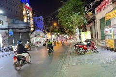 Quận 12bán nhà 2mặt tiền 6m,nở hậu,vị trí đẹp nguyễn văn qúa 305m2 3tầng 20tỷ.