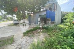 Ban đât măt tiên kinh doanh luôn, sat công nghê cao hoa lac 132m2