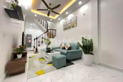 Nhà sạch đẹp rộng tây hồ 60m2x5t giá chỉ hơn 5 tỷ.