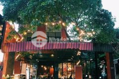 Bán nhà 2 mặt tiềnlô góc nguyễn chí thanh390m2ngang 25m0985810183