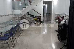 Nhà chính chủ cần bán gấp hxh 3 tầng chỉ 60 triệum2 lh 0786596365.