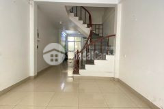 Nhà ngọc thụy lô góc ô tô 48m2 giá 4.5 tỷ