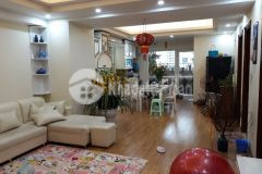 Bán nhà ở ngay thành công, dt 65m2 x 05 tầng, giá 5,2 tỷ.