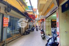 Tôi cần bán gấp nhà ngõ 68 cầu giấy tuy mặt ngõ nhưng kinh doanh rất đẹp