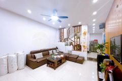 Cần bán gấp nhà cầu bươu 38m2 mt5m giá 2.8tỷ