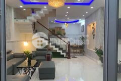 Bán gấp nhà điện biên phủ quận 10 60m2 ngang 4m nhỉnh 8 tỷ tl lh