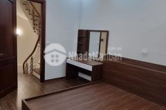 Bán nhà ngõ lạc long quân cầu giấy dt 34m2 x 5 tầng mt 4,5m giá chào 5tỷ có thương lượng