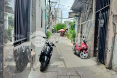 Bán nhà 3 tầng mặt tiền đường a3 phước hải,nha trang chỉ 2 tỷ 650tr