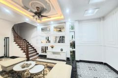 Bán gấp nhà mới trung tâm q. thanh xuân, 38m2 6t mtx5m, lô góc, cạnh royal city giá 5.8 tỷ