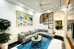 Siết nợ phu kiêu băc tư liêm 51 mét 4.3 ty ngo ba gac đua cách ô tô 50m