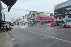 Hót bán đất ngay trung tâm châu ổ bình sơn quảng ngãi 180m2, tặng nhà cấp 4