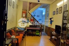 Bán nhà hoàng hoa thám ngõ thông, đường trước nhà rộng. 45m2x4t giá 5.25 tỷ