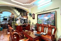 Nhà mặt ngõ rộng 4m,căn góc 2 thoáng thái thịnh quận đống đa 5 tầng, 39m2 giá 4,9 tỷ