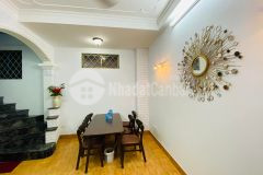 Lô góc, gần đường oto nguyễn đình hoàncầu giấy, xứng danh siêu phẩm, giá chỉ 4.2 tỷ