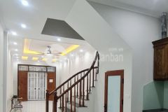 Bán nhà ngũ hiệp thanh trì 40m2 5 tầng mặt tiền rộng ô tô vào nhà giá chỉ 2.9 tỷ.