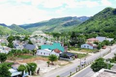 Bán đất trung tâm thị trấn, sẵn sổ hồng, đ nhựa 7.5m, lề 2m, giá 590tr 679tr.