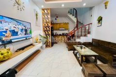 Chính chủ cần bán ngô quyền hà đông dt 50m2 ô tô đỗ cửa giá chỉ 4.5 tỷ