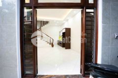 Bán nhà pl mới xây 5 tầng ngõ 89 lạc long quân giá 4,8 tỷ. lh 0912442669