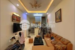 Bán gấp nhà quan hoa cầu giấy, nhà đẹp ba gác đỗ cửa, 47m2 4t giá 4.35 tỷ.