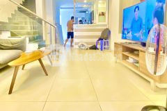 Nhà đẹp hẻm ô tô giá rẻ 4m x 21m đường đình phong phú giá 4.3 tỷ