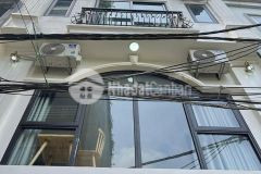 Bán ccmn phùng khoang ô tô tránh 178m2x9t mặt tiền 10.5m giá rao bán 32 tỷ