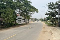 Đất trung tâm giá rẽ mặt tiền đường 32m dt 137 ngang 7.5m giá 1xxx