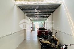 Hiếm mt bà huyện thanh quan lề đường 2m 5 tầng kinh doanh đỉnh.