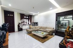 Bán nhà mặt phố đường nguyễn gia thiều, hoàn kiếm, dt 216.8m2, mt 11m3t, 53 tỷ