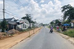 Bệnh nặng cần bán gấp lô đất thủ dầu một đường nhựa thông,vị trí đẹp,giá rẻ hơn thị trường