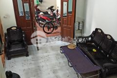 Siêu phẩm nhà mặt phố cầu giấy 65m, sân để xe riêng mà giá chỉ 4 tỷ rưỡi cực hiếm cần bán