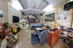 Bán nhà tân triều oto 49m2 mt3.3m giá 3.8tỷ