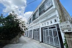 Nhà 1 trệt 2 lầu 198m2 tại dĩ an gía chỉ từ 2 tỷ 750 sổ hồng công chứng ngay hỗ trợ cho vay 70