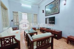 1căn duy nhất t7 biệt thự hồng tiến long biên 85m2 mt7,5m ô tô vào nhà chỉ 100trm2.