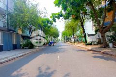 Cần bán gấp lô góc 2 mt view sông kdc sadeco phước kiển.