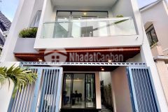 Nhà trung tâm giá rẽ 2 tầng siêu đẹp cạnh kqh cư chánh