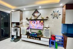 Siêu hiếm 52m2x5tầng, hoàng quốc việt, ôtô, 4.8 tỷ.