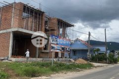 Chỉ 1tỷ4 có ngay lô đất nền ngay tt thạnh mỹ 10x21.6 bao sổ. lh 0833732741.