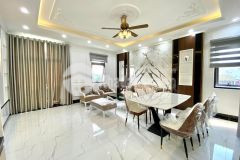 Bán nhà cổ linh,long biên 6 tầng, gara ô tô. 3.9 tỷ