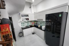 Lạc long quân, ngõ nông, gần ôtô, 36m2, 5 tầng, 5.45 tỷ.