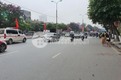 Nhà mặt phố giải phóng vỉa hè rộng kinh doanh sầm uất 5 tầng thang máy 60m giá 17 tỷ.