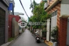 Bán nhà bắc cầu long biên 35m2 4 tầng, dân xây, ô tô đỗ cửa, ngõ thông, giá 2.35 tỷ