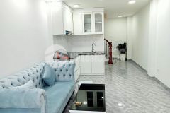 Tựu liệt 38m 3.5 tỷ ô tô đua trước cửa